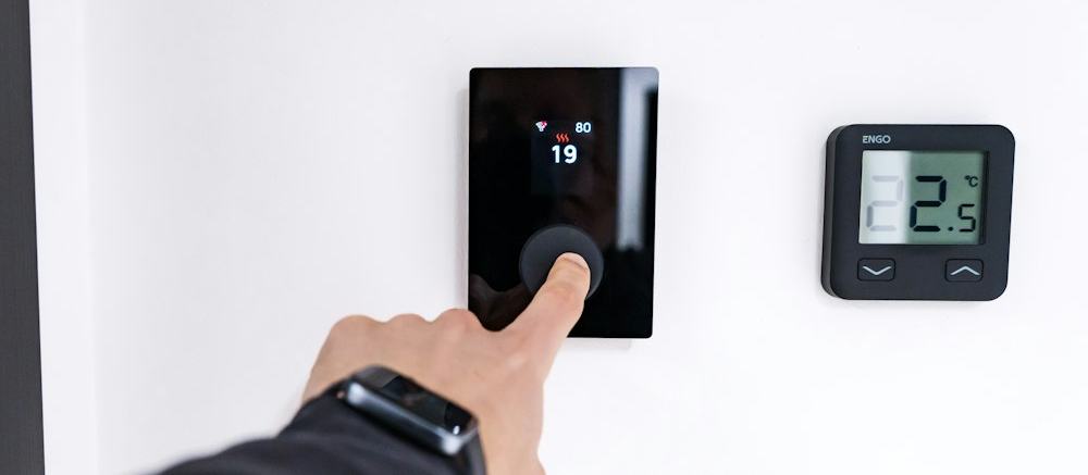 Adjusting a digital thermostat